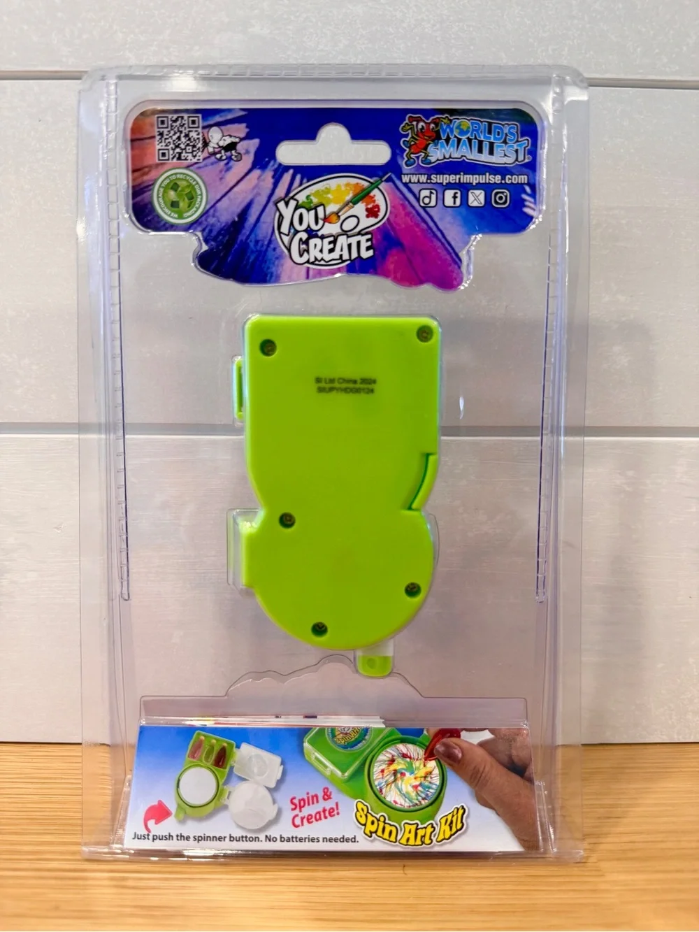 World's Smallest Spin Art Kit
